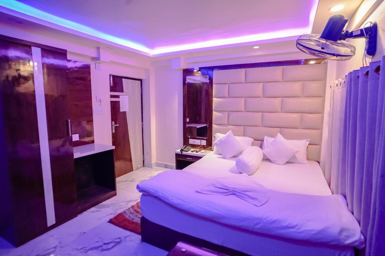 Silver Sand Eco Resort !! Beachfront !! With Biggest Pool And Huge Open Area !! Ideal For Weddings !! Couple Friendly !! Mandarmani Exterior photo