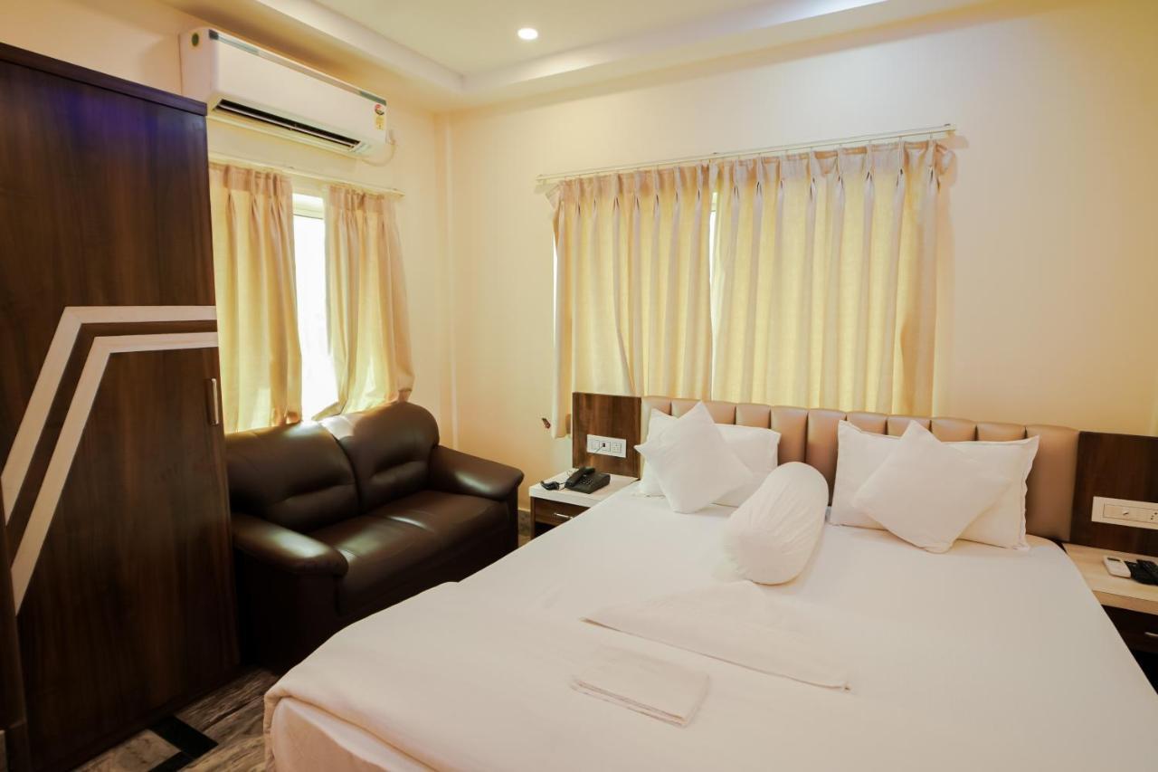 Silver Sand Eco Resort !! Beachfront !! With Biggest Pool And Huge Open Area !! Ideal For Weddings !! Couple Friendly !! Mandarmani Exterior photo