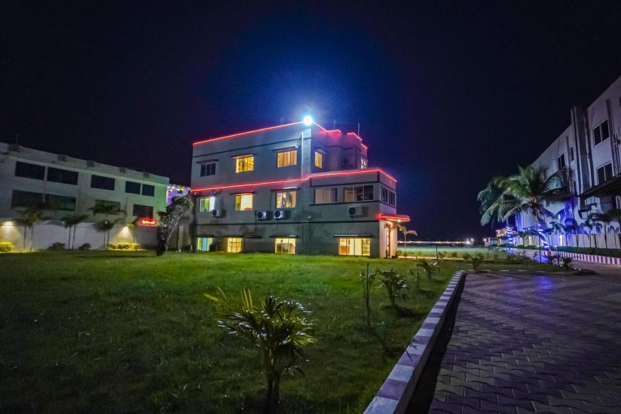 Silver Sand Eco Resort !! Beachfront !! With Biggest Pool And Huge Open Area !! Ideal For Weddings !! Couple Friendly !! Mandarmani Exterior photo