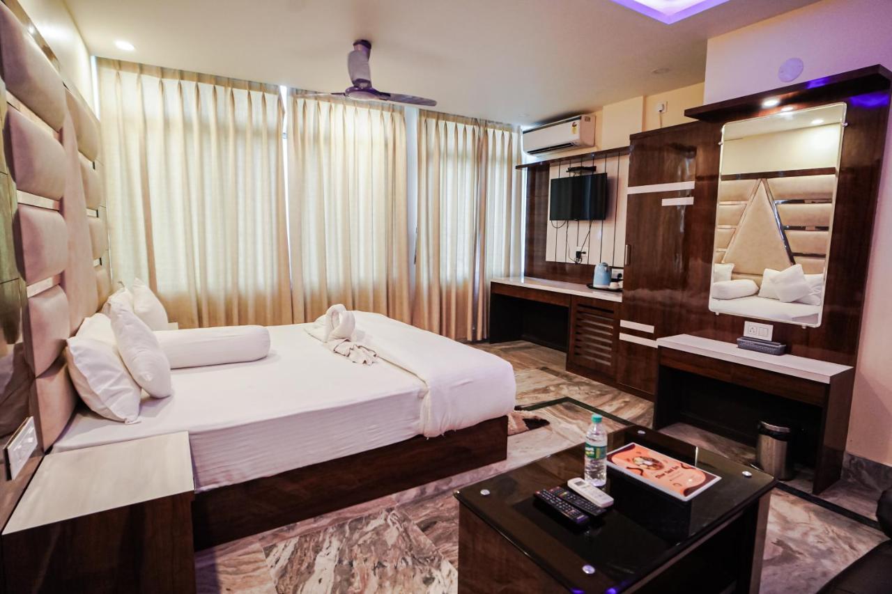 Silver Sand Eco Resort !! Beachfront !! With Biggest Pool And Huge Open Area !! Ideal For Weddings !! Couple Friendly !! Mandarmani Exterior photo