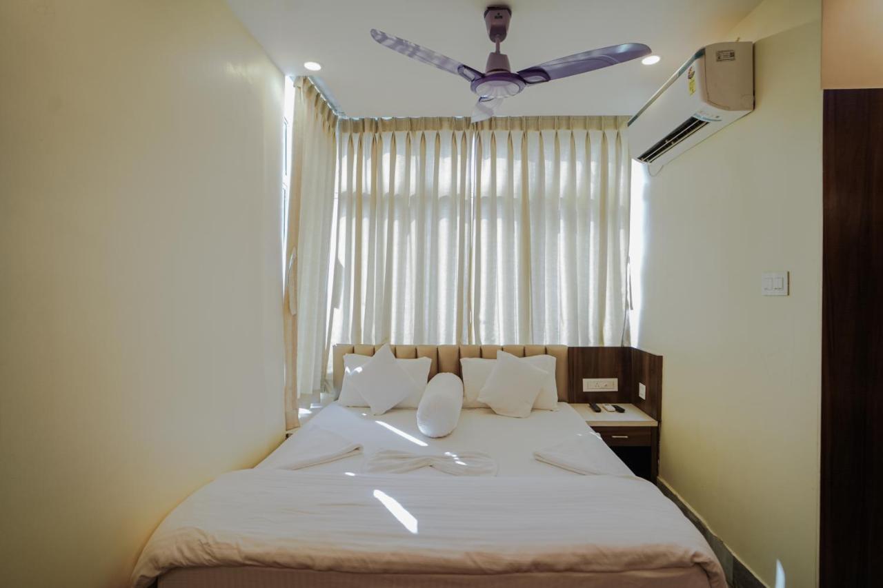 Silver Sand Eco Resort !! Beachfront !! With Biggest Pool And Huge Open Area !! Ideal For Weddings !! Couple Friendly !! Mandarmani Exterior photo